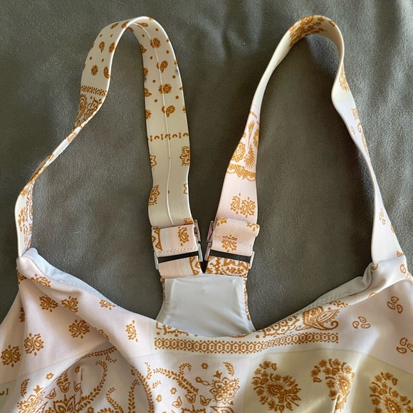 The Upside Anthropologie Carmen Bandana Sports Bra - Picture 7 of 9